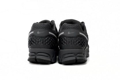 NIKE ZOOM VOMERO 5 SP 復古慢跑鞋-黑色款 - VANASH