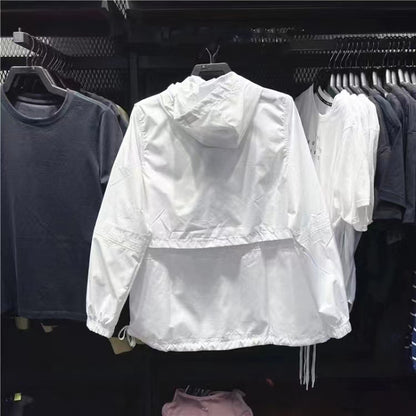 NIKE 結構式透氣連帽外套