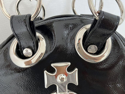 Vivienne Westwood 金屬龐克鏈條斜跨包